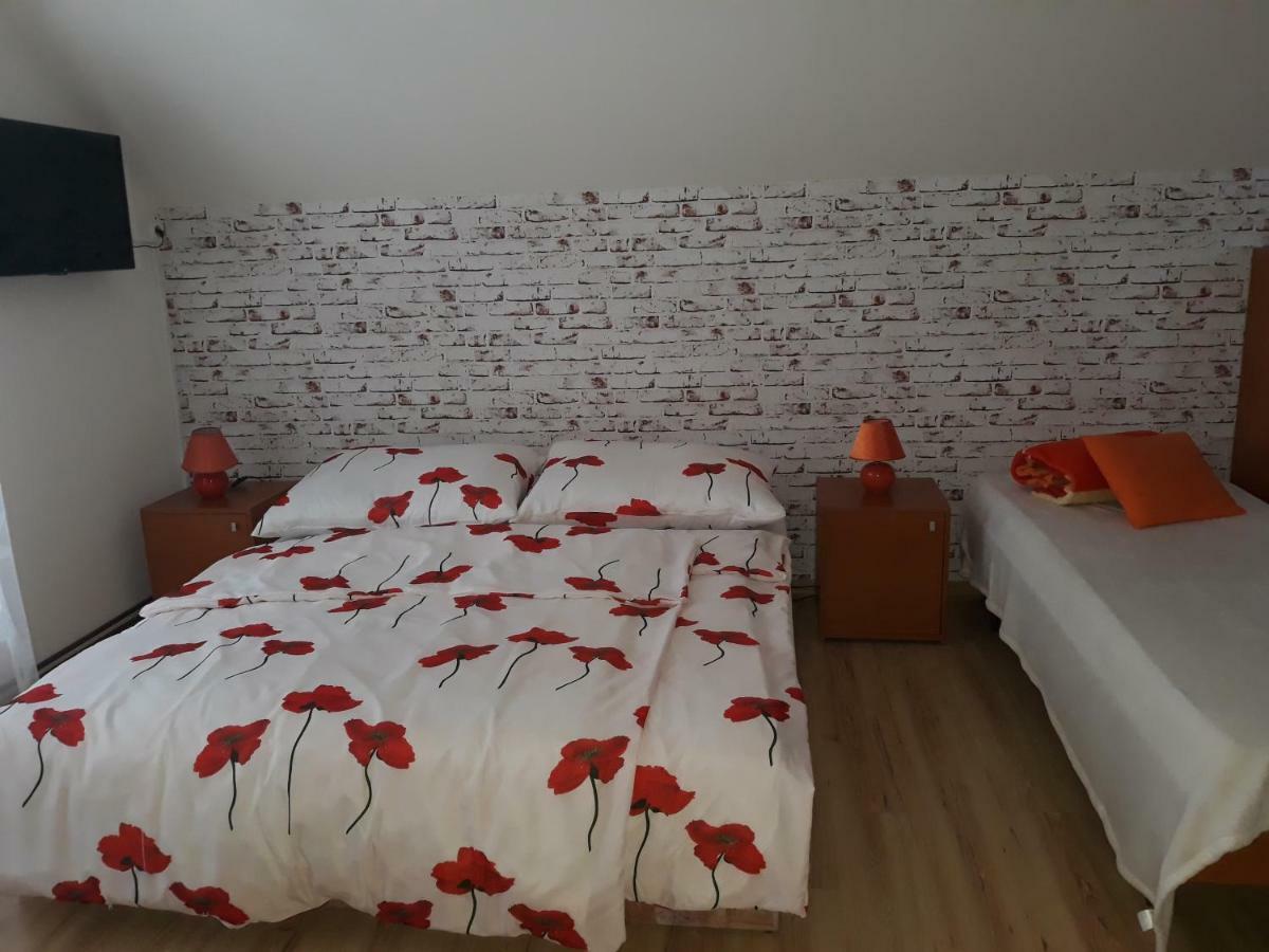 Apartmány BOSS Lipótszentmiklós Kültér fotó